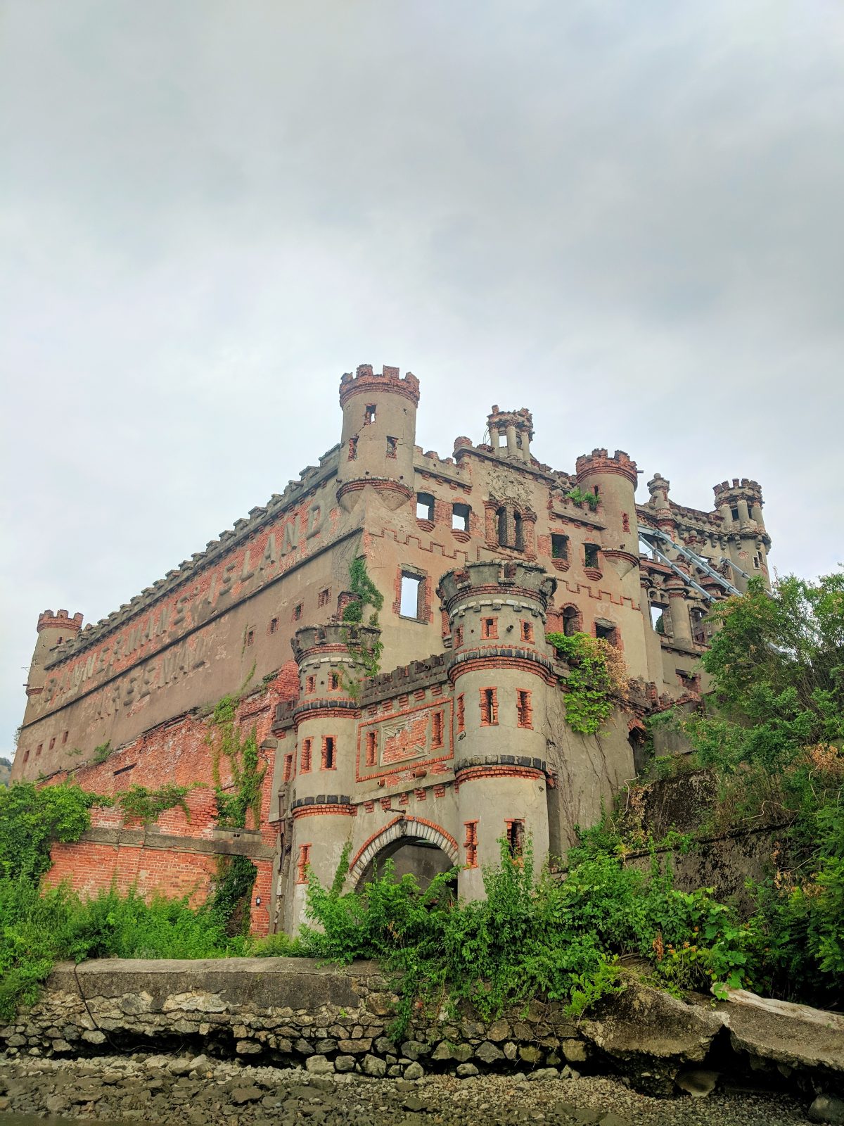 Remaining structure of Bannerman's Castle