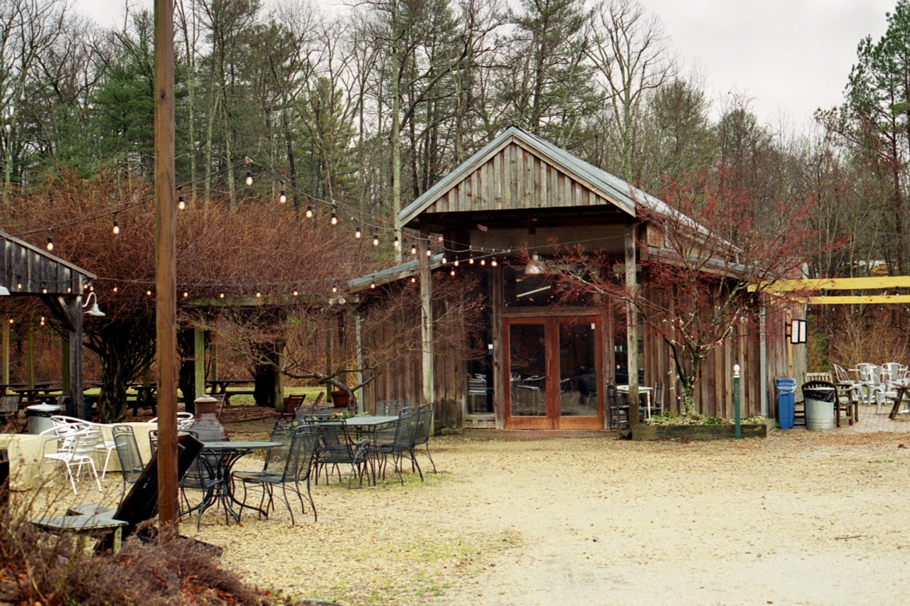 Chisholm Vineyards main structure